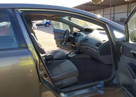 2008 Honda Civic Lx z USA, uszkodzony, nr VIN 2HGFA16548H322388